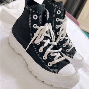 Converse Chuck Taylor All Stars Lugged Platform Women's black Sneakers EUC. Sz 7